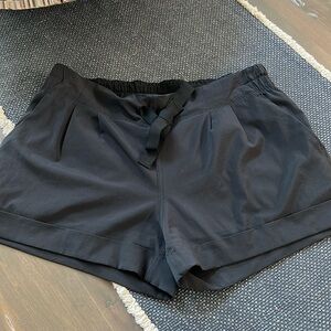 Lululemon Black Pleated Shorts Size 8